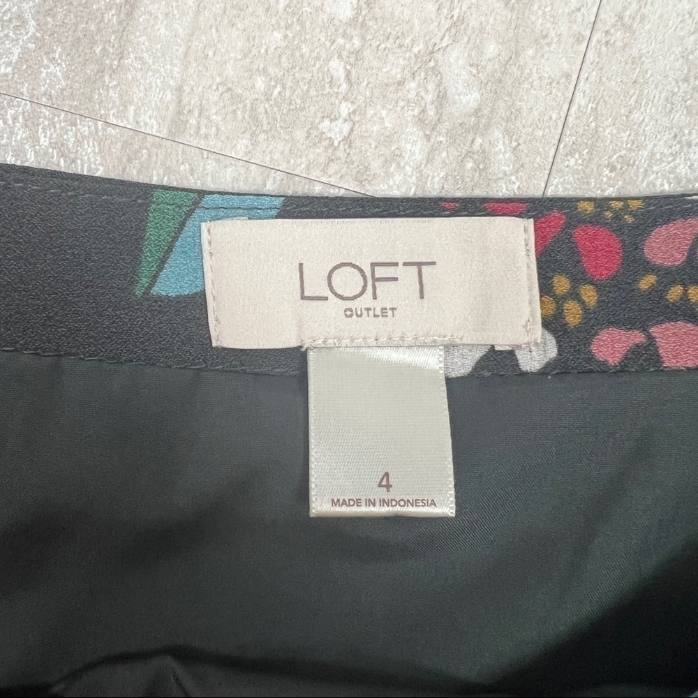 Loft outlet floral tiered skirt size 4 ruffled swing skirt - Picture 5 of 8